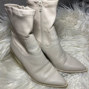 Steve Madden Thorn Cream Leather Ankle Boots